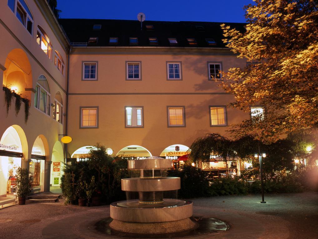 Hotel Goldener Brunnen Klagenfurt am Woerthersee Esterno foto